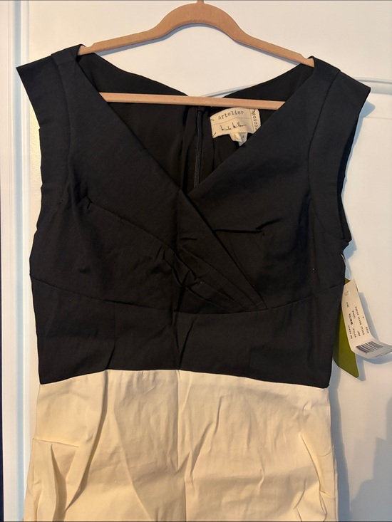 Nicole Miller Dresses & Skirts - Nicole Miller Artelier Two-Tone Black and Cream Sleeveless Dress